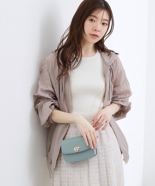 grove(グローブ)の「フラップチェーンミニショルダー(ショルダーバッグ・レディース・シルバー系その他/ナチュラル/ブラック/サックスブルー・00)」の10枚目の写真