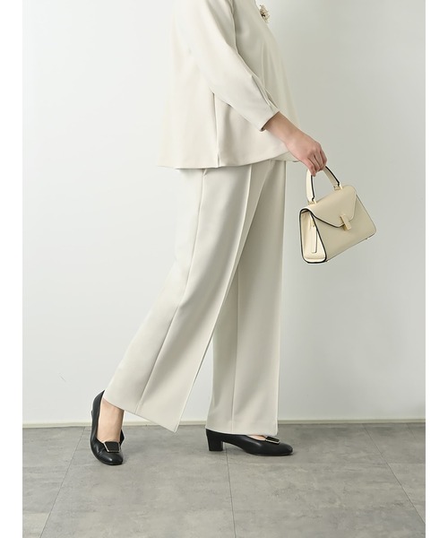 Brown&Street(ブラウンアンドストリート)の「【Refine】 センタータックストレートパンツ(スラックス・レディース・ブラック/ナチュラル・FREE/L~LL)」の7枚目の写真