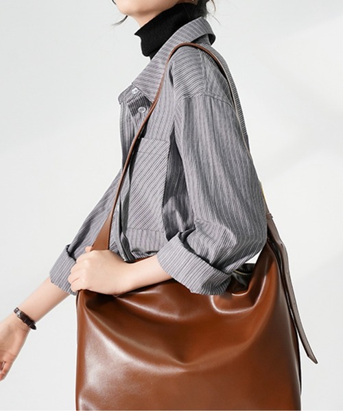 AMAJI(アマジ)の「ストライプシャツ(シャツ/ブラウス・レディース・ブルー/グレー/イエロー/グリーン・LARGE/MEDIUM/SMALL/X-LARGE)」の9枚目の写真
