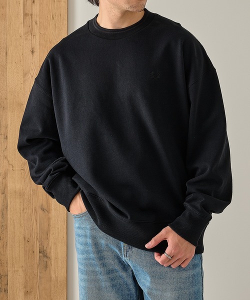 FRED PERRY(フレッドペリー)の「【FRED PERRY】OVERSIZED TIPPED SWEATSHIRT M3497/オーバーサイズド ティップド スウェットシャツ(スウェット・メンズ・ブラック/グレー/ブラウン・L/M/S)」の4枚目の写真