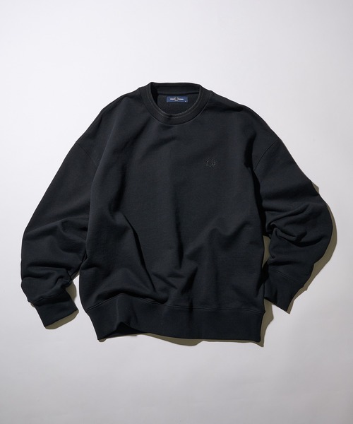 FRED PERRY(フレッドペリー)の「【FRED PERRY】OVERSIZED TIPPED SWEATSHIRT M3497/オーバーサイズド ティップド スウェットシャツ(スウェット・メンズ・ブラック/グレー/ブラウン・L/M/S)」の9枚目の写真