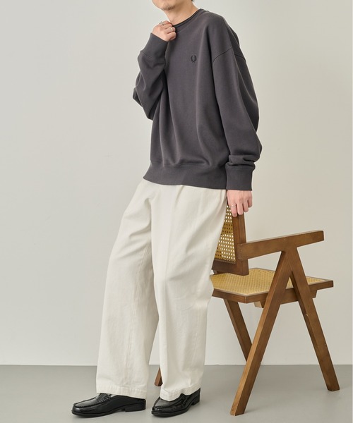 FRED PERRY(フレッドペリー)の「【FRED PERRY】OVERSIZED TIPPED SWEATSHIRT M3497/オーバーサイズド ティップド スウェットシャツ(スウェット・メンズ・ブラック/グレー/ブラウン・L/M/S)」の15枚目の写真