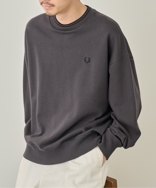 FRED PERRY(フレッドペリー)の「【FRED PERRY】OVERSIZED TIPPED SWEATSHIRT M3497/オーバーサイズド ティップド スウェットシャツ(スウェット・メンズ・ブラック/グレー/ブラウン・L/M/S)」の11枚目の写真