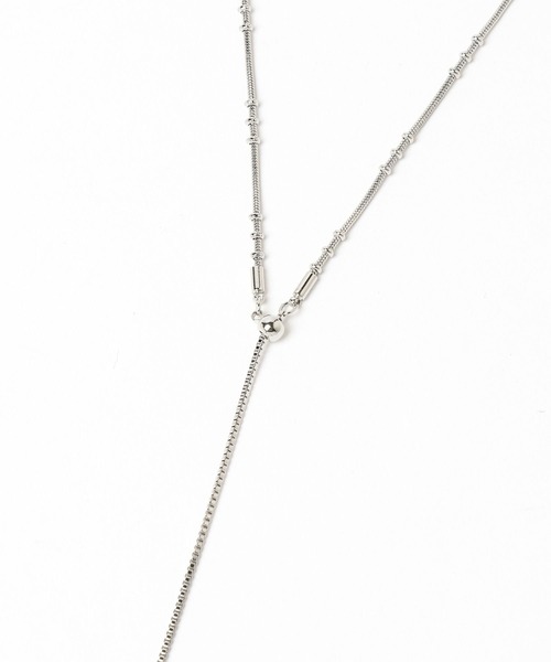 Andemiu(アンデミュウ)の「ボールスライドY字ネックレス659159(ネックレス・レディース・ゴールド/シルバー・FREE)」の6枚目の写真