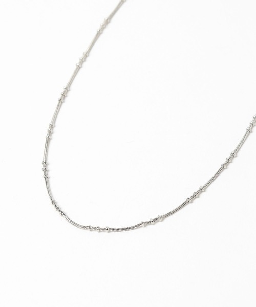 Andemiu(アンデミュウ)の「ボールスライドY字ネックレス659159(ネックレス・レディース・ゴールド/シルバー・FREE)」の10枚目の写真