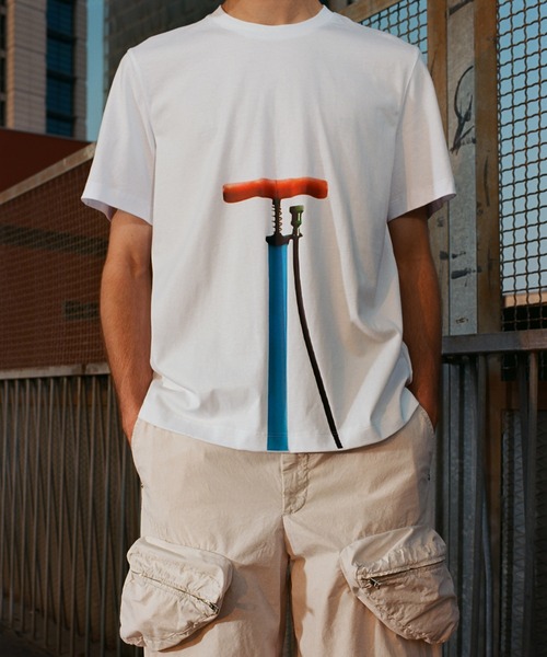 MSGM(エムエスジーエム)の「FLOOR PUMP グラフィック Tシャツ(Tシャツ/カットソー・メンズ・ホワイト・S/XS/XL/L/M)」の3枚目の写真