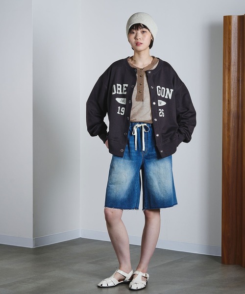 ROSE BUD（ローズバッド）の「COLLEGE LOGO CARDIGAN（カーディガン/ボレロ・レディース・チャコールグレー/ライトグレー/ブルー・ONE SIZE）」の7枚目の写真