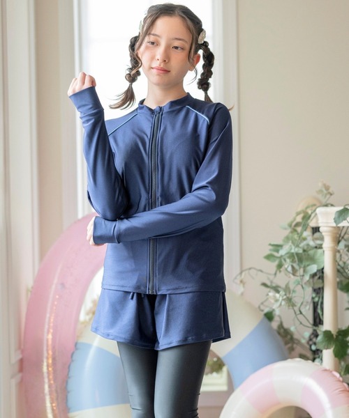 Catherine Cottage(キャサリンコテージ)の「1枚で着られる!ラッシュガード×トレンカ一体型ショートパンツ 水着セット(junior・lady's)(水着・キッズ・サックスブルー/ブラック系/アイボリー系1/ネイビー/ネイビー系/ブラック/アイボリー系3/アイボリー系2・M/160/150/140)」の15枚目の写真