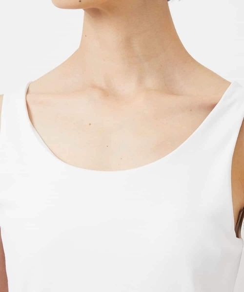 MICHEL KLEIN（ミッシェル・クラン）の「[遮熱効果素材]タンクトップ（Tシャツ/カットソー・レディース・ブラック/ホワイト・38）」の16枚目の写真