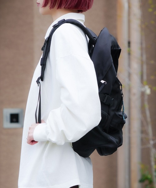 BEN DAVIS(ベンデイビス)の「【BEN DAVIS/ベンデイビス】【中身が見えるメッシュポケット】デイパック 30L大容量 前面2ポケット 15インチPC収納(バックパック/リュック・メンズ・ブルー/ブラック/レッド・FREE)」の19枚目の写真