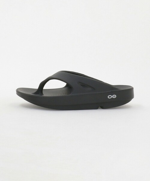 OOFOS(ウーフォス)の「【WEB限定】<OOFOS> OOriginal(サンダル・レディース・ライトグレー/ブラック・23cm/22cm/24cm/25cm)」の2枚目の写真