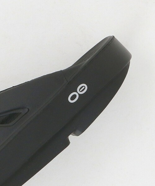 OOFOS(ウーフォス)の「【WEB限定】<OOFOS> OOriginal(サンダル・レディース・ライトグレー/ブラック・23cm/22cm/24cm/25cm)」の8枚目の写真