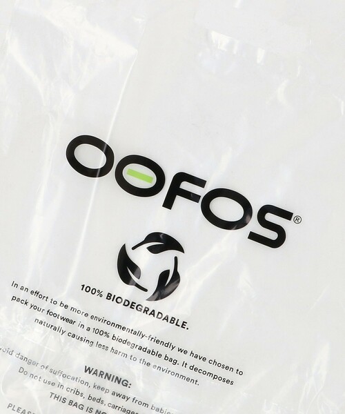 OOFOS(ウーフォス)の「【WEB限定】<OOFOS> OOriginal(サンダル・レディース・ライトグレー/ブラック・23cm/22cm/24cm/25cm)」の4枚目の写真