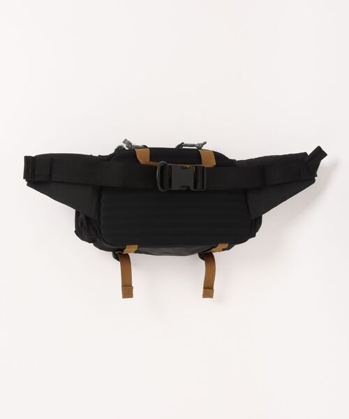 TOPO DESIGNS(トポデザインズ)の「GO OUT掲載モデル【TOPO DESIGNS】MOUNTAIN HYDRO HIP PACK(ボディバッグ/ウエストポーチ・レディース・グレー/ブラック/イエロー・ONE SIZE)」の4枚目の写真