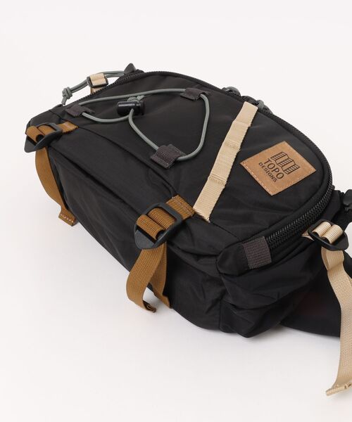 TOPO DESIGNS(トポデザインズ)の「GO OUT掲載モデル【TOPO DESIGNS】MOUNTAIN HYDRO HIP PACK(ボディバッグ/ウエストポーチ・レディース・グレー/ブラック/イエロー・ONE SIZE)」の5枚目の写真