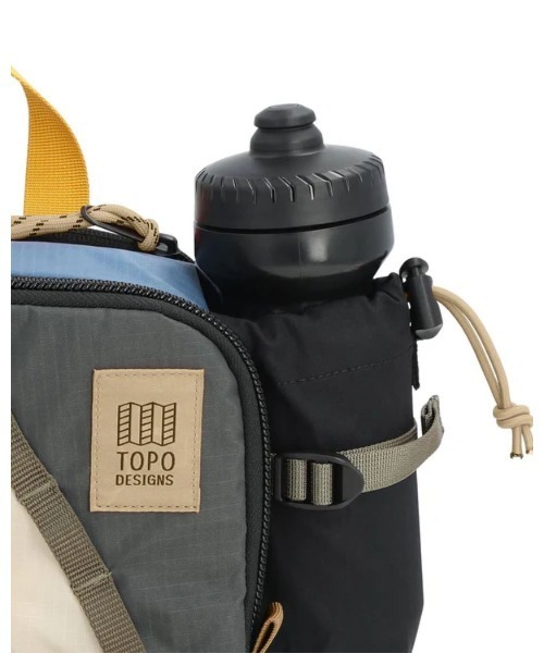 TOPO DESIGNS(トポデザインズ)の「GO OUT掲載モデル【TOPO DESIGNS】MOUNTAIN HYDRO HIP PACK(ボディバッグ/ウエストポーチ・レディース・グレー/ブラック/イエロー・ONE SIZE)」の10枚目の写真