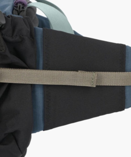 TOPO DESIGNS(トポデザインズ)の「GO OUT掲載モデル【TOPO DESIGNS】MOUNTAIN HYDRO HIP PACK(ボディバッグ/ウエストポーチ・レディース・グレー/ブラック/イエロー・ONE SIZE)」の19枚目の写真