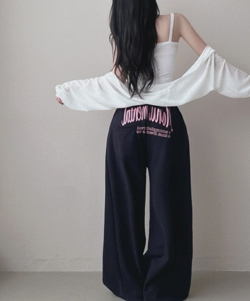 Emilie(エミリー)の「バッグプリントワイドスエットパンツ(スウェットパンツ・レディース・ネイビー/グレー/ブラック・FREE)」の3枚目の写真