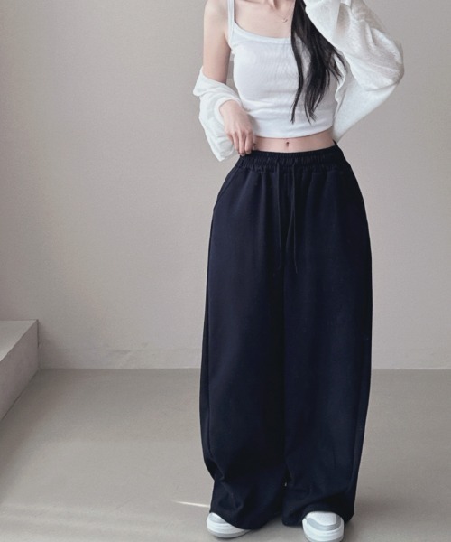 Emilie(エミリー)の「バッグプリントワイドスエットパンツ(スウェットパンツ・レディース・ネイビー/グレー/ブラック・FREE)」の17枚目の写真