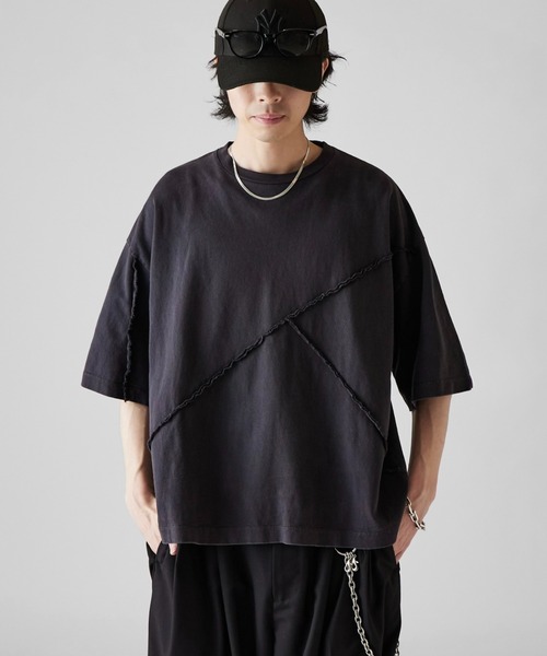 Lui's（ルイス）の「【Neucon】REBUILD SEAM WIDE SHORT TEE / リビルド切替ワイドショートTシャツ（Tシャツ/カットソー・メンズ・ホワイト/ブラック/グレー・1/2）」の3枚目の写真