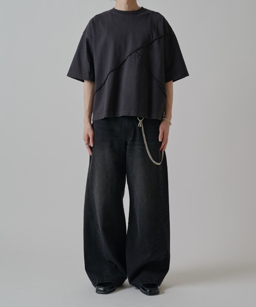 Lui's（ルイス）の「【Neucon】REBUILD SEAM WIDE SHORT TEE / リビルド切替ワイドショートTシャツ（Tシャツ/カットソー・メンズ・ホワイト/ブラック/グレー・1/2）」の6枚目の写真