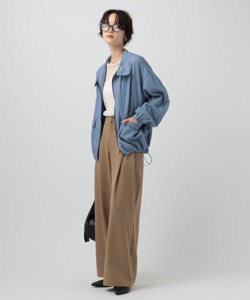 BAYFLOW（ベイフロー）の「[シルエット調節が可能]シアーデニムスタンドブルゾン（ブルゾン・レディース・インディゴブルー/ライトブルー・FREE）」の4枚目の写真