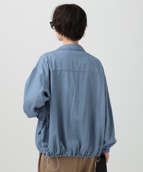 BAYFLOW（ベイフロー）の「[シルエット調節が可能]シアーデニムスタンドブルゾン（ブルゾン・レディース・インディゴブルー/ライトブルー・FREE）」の5枚目の写真