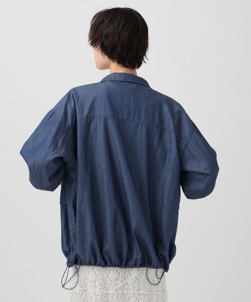 BAYFLOW（ベイフロー）の「[シルエット調節が可能]シアーデニムスタンドブルゾン（ブルゾン・レディース・インディゴブルー/ライトブルー・FREE）」の14枚目の写真