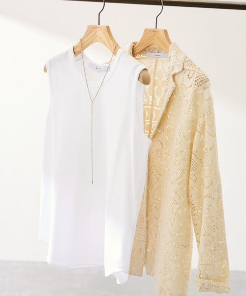 FRAMeWORK(フレームワーク)の「スリーブレスプルオーバー(Tシャツ/カットソー・レディース・ホワイト/チャコールグレー/イエロー・FREE)」の11枚目の写真