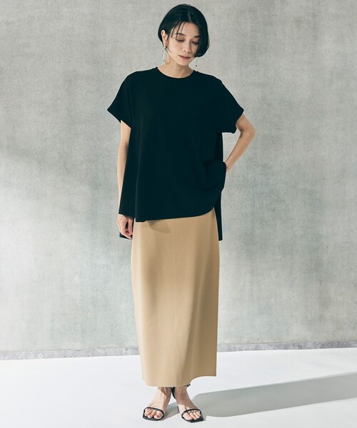 UNFILO（アンフィーロ）の「【WEB限定カラー】スゴ機能美ニット Iラインスカート（スカート・レディース・ブラック系/こしょう色系/グレー系/ベージュ系・SMALL/MEDIUM/LARGE）」の4枚目の写真