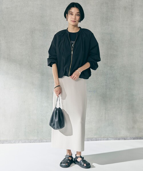 UNFILO（アンフィーロ）の「【WEB限定カラー】スゴ機能美ニット Iラインスカート（スカート・レディース・ブラック系/こしょう色系/グレー系/ベージュ系・SMALL/MEDIUM/LARGE）」の22枚目の写真