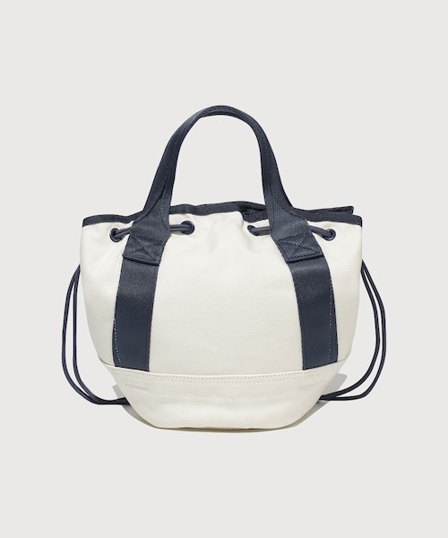 COVERNAT(カバーナット)の「WOMEN DRAWSTRING TOTE BAG(トートバッグ・レディース・ベージュ/アイボリー・FREE)」の5枚目の写真