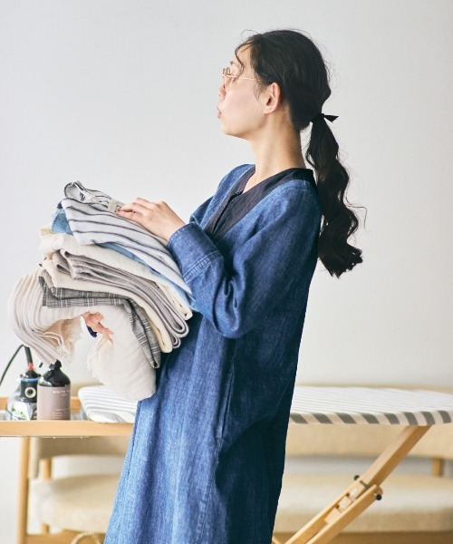 and myera(アンド マイラ)の「and myera こなれたデニムワンピース(ワンピース・レディース・ブルー系その他・LL/L/M/S)」の6枚目の写真