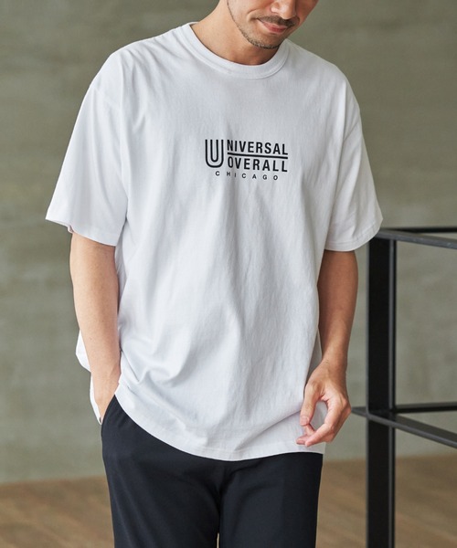 UNIVERSAL OVERALL(ユニバーサルオーバーオール)の「【MonoMax × 小泉孝太郎】UNIVERSAL OVERALL ユニバーサルオーバーオール DAILYプリントTシャツ「小泉孝太郎さん着用モデル」(Tシャツ/カットソー・メンズ・アイボリー/ブラック/ネイビー/グリーン/ホワイト・XL/L/M/S)」の2枚目の写真