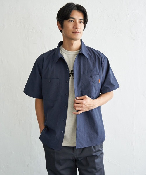 UNIVERSAL OVERALL(ユニバーサルオーバーオール)の「【MonoMax × 小泉孝太郎】UNIVERSAL OVERALL ユニバーサルオーバーオール DAILYプリントTシャツ「小泉孝太郎さん着用モデル」(Tシャツ/カットソー・メンズ・アイボリー/ブラック/ネイビー/グリーン/ホワイト・XL/L/M/S)」の22枚目の写真