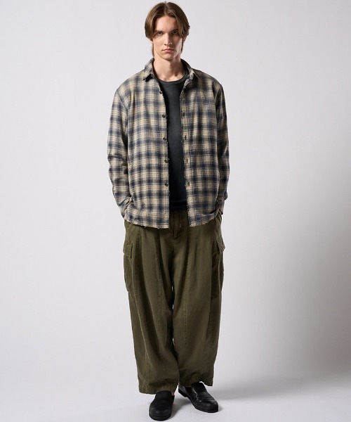 wjk(ダヴルジェイケイ)の「msw1865- fade cut-off sweatshirt スウェット(7136 mj84j)(スウェット・メンズ・ベージュ/ネイビー/ブラック・S/M/L/XL)」の10枚目の写真