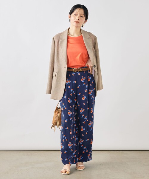 NOLLEY’S(ノーリーズ)の「ウォッシャブルスカーレット柄タックパンツ(その他パンツ・レディース・ブルー系その他6・38/36)」の3枚目の写真