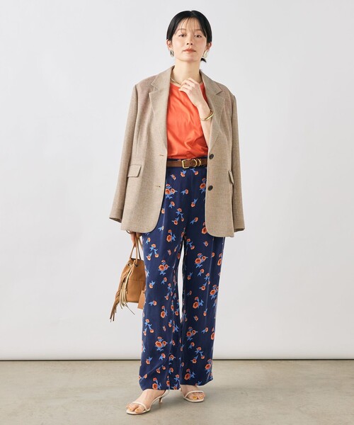 NOLLEY’S(ノーリーズ)の「ウォッシャブルスカーレット柄タックパンツ(その他パンツ・レディース・ブルー系その他6・38/36)」の6枚目の写真
