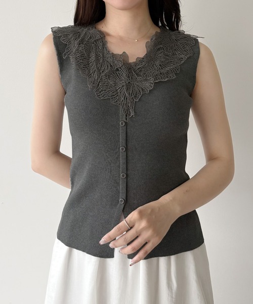 mipiarl(ミピアール)の「レースモチーフノースリニットトップス(ニット/セーター・レディース・ピンクベージュ/ブラック/ネイビー/ライトブルー/オフホワイト/グレー・LARGE/MEDIUM)」の20枚目の写真