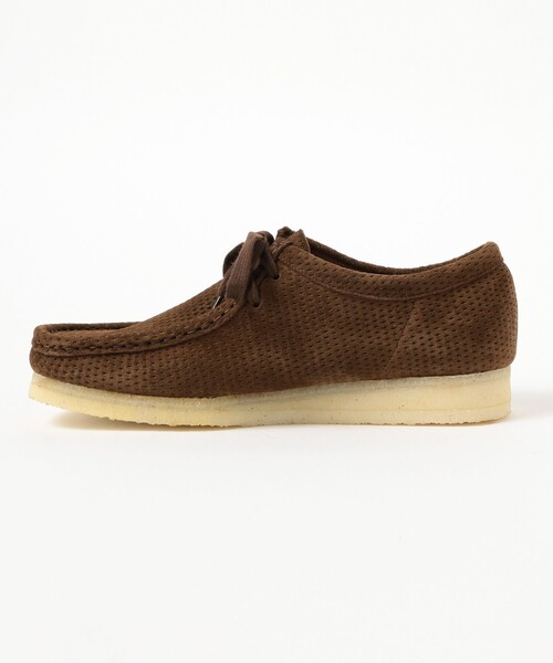 Clarks(クラークス)の「Clarks / Wallabee Brown Perforated(モカシン/デッキシューズ・メンズ・ブラウン・7inch/10inch/9.5inch/9inch/8inch/7.5inch)」の2枚目の写真