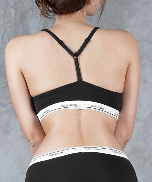 Calvin Klein(カルバン・クライン)の「Calvin Klein カルバンクライン Balance LL BRALETTE レディース ブラ(スポーツブラ・レディース・グレー/ブラック・LARGE/XS/SMALL/MEDIUM)」の3枚目の写真