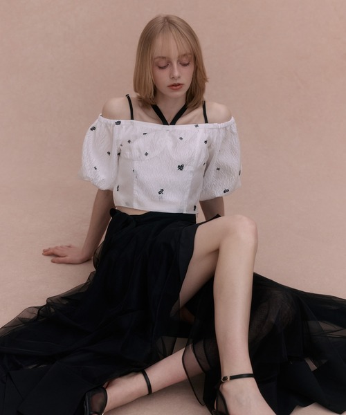 EIMY ISTOIRE(エイミーイストワール)の「GYPSOPHILE PUFF TOP(シャツ/ブラウス・レディース・ブラック/ホワイト・F)」の4枚目の写真