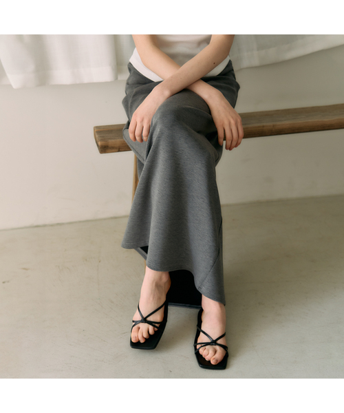 Ellioti(エリオティ)の「Mirel Easy Maxi Skirt_3Color(スカート・レディース・チャコールグレー/ブラック/アイボリー・SMALL/MEDIUM)」の3枚目の写真