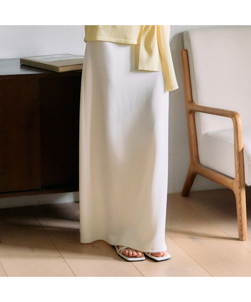 Ellioti(エリオティ)の「Mirel Easy Maxi Skirt_3Color(スカート・レディース・チャコールグレー/ブラック/アイボリー・SMALL/MEDIUM)」の1枚目の写真