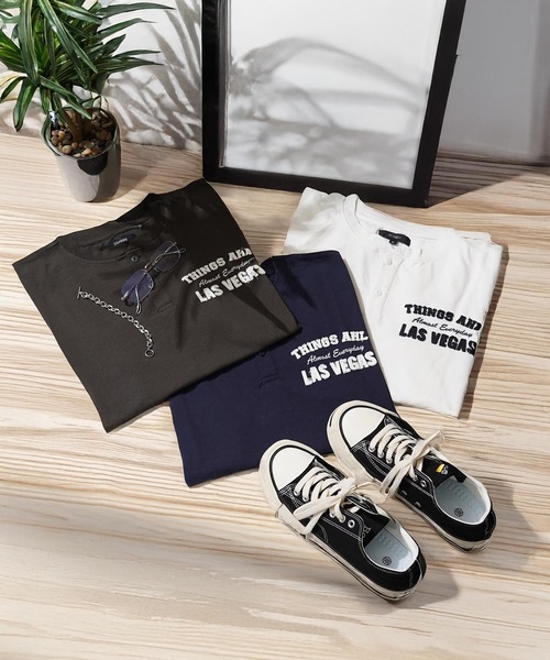 1111clothing（ワンフォークロージング）の「フロッキー刺繍 ヘンリーネック Tee / Flocky Embroidery Henley Neck Tee（Tシャツ/カットソー・メンズ・ネイビー/オフホワイト/チャコールグレー・M/L）」の4枚目の写真