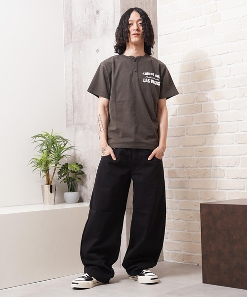 1111clothing（ワンフォークロージング）の「フロッキー刺繍 ヘンリーネック Tee / Flocky Embroidery Henley Neck Tee（Tシャツ/カットソー・メンズ・ネイビー/オフホワイト/チャコールグレー・M/L）」の14枚目の写真
