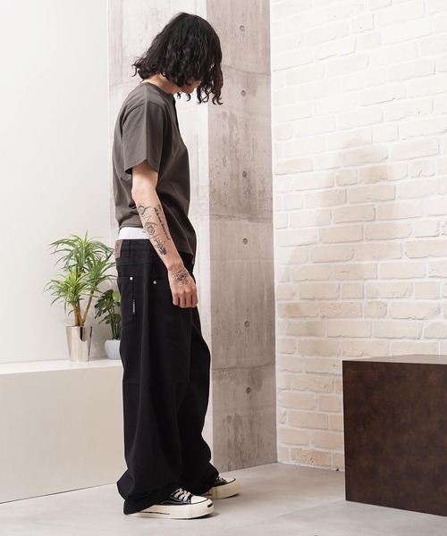 1111clothing（ワンフォークロージング）の「フロッキー刺繍 ヘンリーネック Tee / Flocky Embroidery Henley Neck Tee（Tシャツ/カットソー・メンズ・ネイビー/オフホワイト/チャコールグレー・M/L）」の16枚目の写真