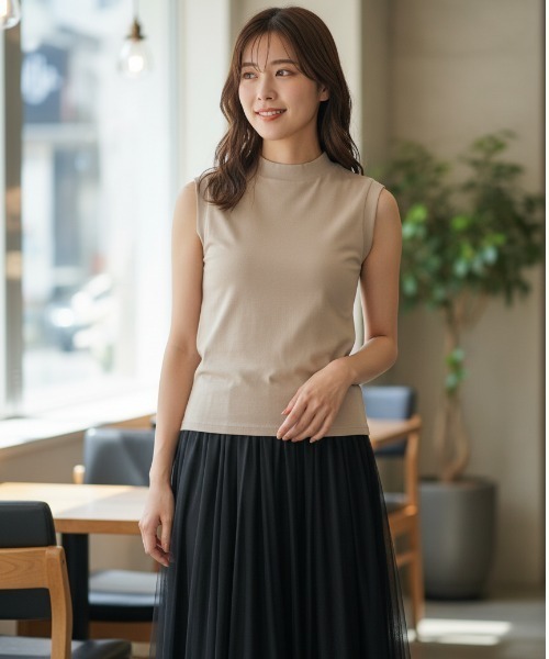 BY THE BAY（バイザベイ）の「【きれいめ定番】ノースリーブモックネックトップス/2色展開 インナー・1枚着 大人カジュアル（Tシャツ/カットソー・レディース・ブラック/ベージュ・FREE）」の5枚目の写真