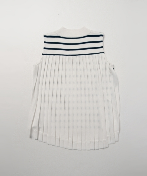 Ray BEAMS（レイビームス）の「◇【ラブリ着用】Ray BEAMS / バックタック ハイネック ネックスリーブ（ニット/セーター・レディース・オフホワイト/ネイビー・ONE SIZE）」の19枚目の写真