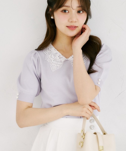 tocco closet(トッコ クローゼット)の「【ZOZO限定】接触冷感ビジュー×パールレース襟サマーニットトップス(ニット/セーター・レディース・ネイビー/ラベンダー/ブラック/オフホワイト・M)」の1枚目の写真